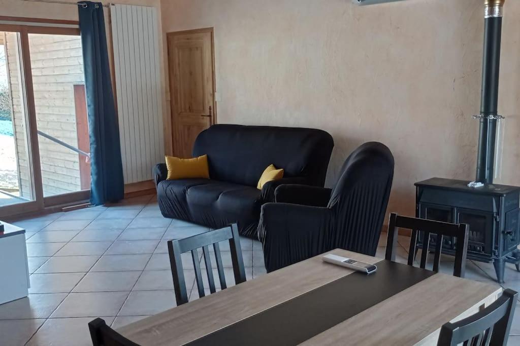 Chalet 2 Chambres En Savoie Pour 1 A 4 Personnes Gerbaix ภายนอก รูปภาพ